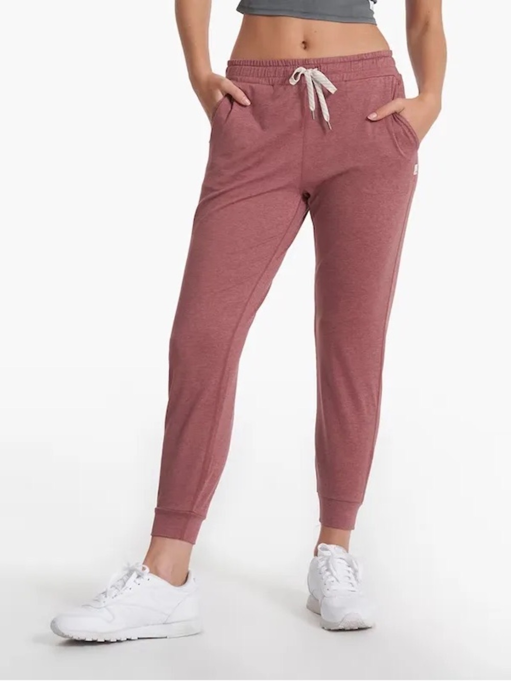 Vuori Performance Joggers in Marsala Heather